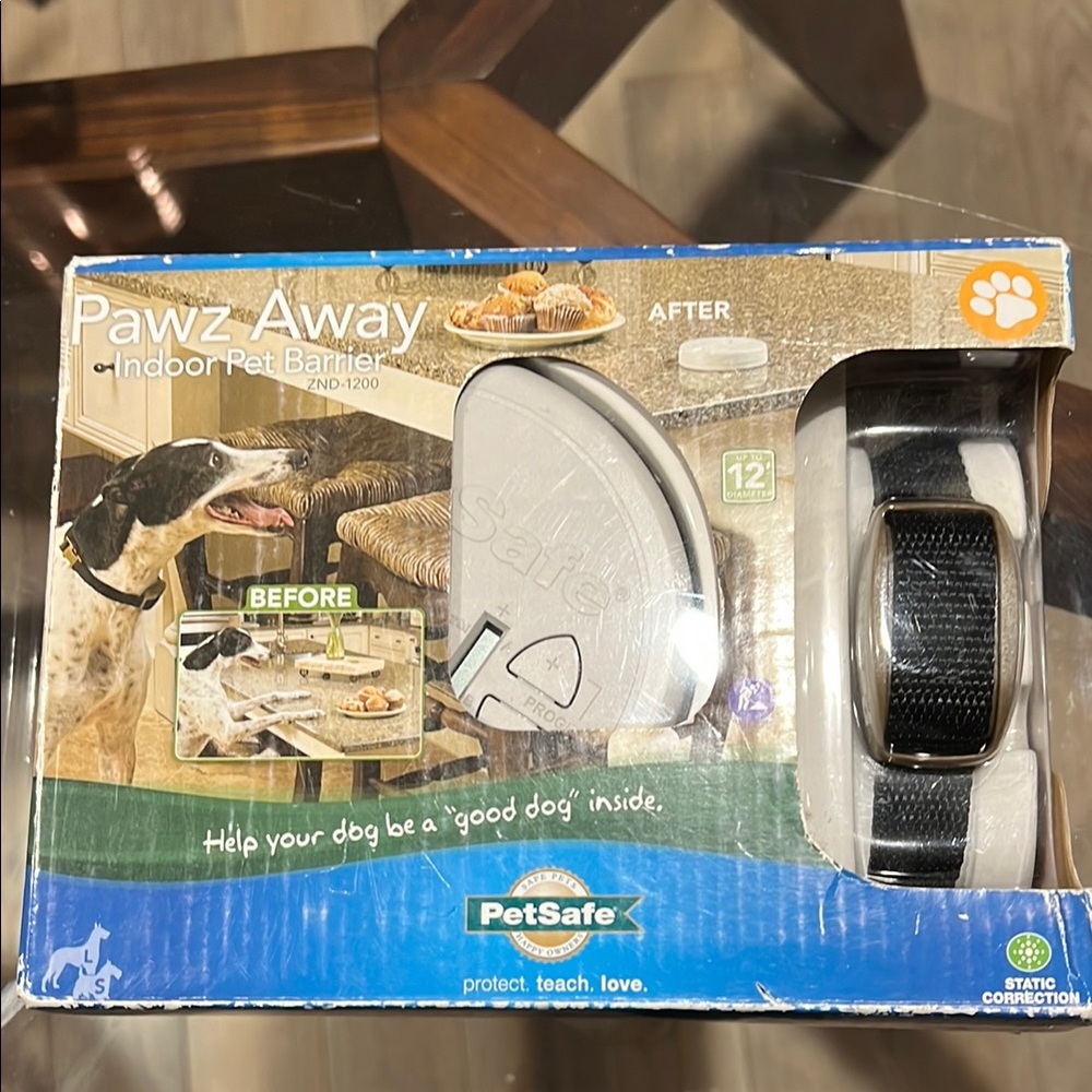 Brand New Unopened PetSafe Pawz Away Indoor Pet Barrier